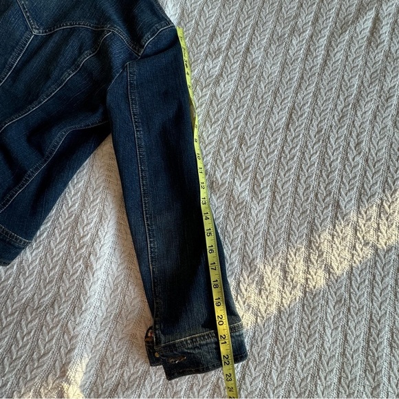 Authentic D&G Dolce and Gabbana Denim Jacket with Floral Lining Size 42 - Picture 11 of 12